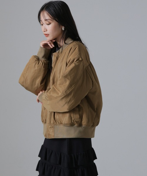 NANO universe（ナノユニバース）の「バックギャザーMA-1ブルゾン（ブルゾン・レディース・グリーン系その他4/ブラック/グレー系その他4・FREE）」の12枚目の写真