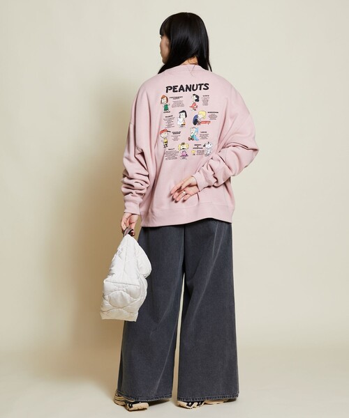 FREAK'S STORE(フリークスストア)の「限定展開 PEANUTS/ピーナッツ 別注 ビッグシルエット バックプリント クルーネックスウェット/ALL STAR(スウェット・メンズ・ネイビー/ピンク/チャコールグレー/グレー・MEDIUM/SMALL/LARGE)」の13枚目の写真