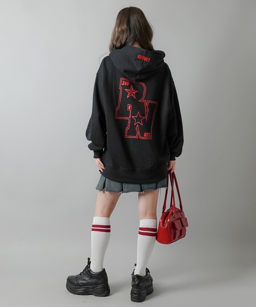 SPINNS（スピンズ）の「RN STARロゴプルオーバーパーカー（パーカー・レディース・ブラック/オフホワイト/オートミール/ピンク/パープル・ONESIZE）」の7枚目の写真