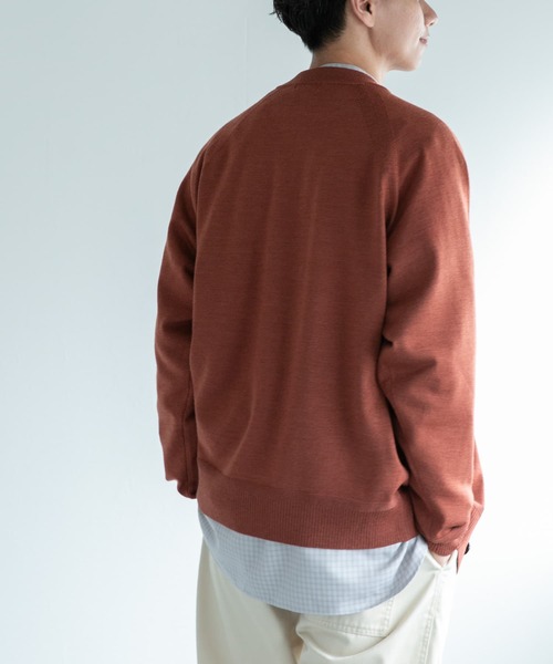 FORK&SPOON(フォークアンドスプーン)の「FORK&SPOON ウーステッドヤーンクルーネックカーディガン(カーディガン/ボレロ・メンズ・オレンジ系その他/ブラック/ライトグレー・4/5)」の15枚目の写真