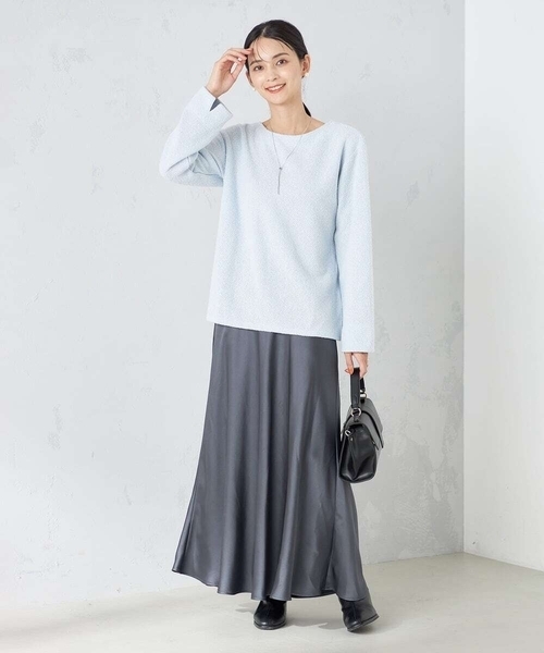 a.v.v（アーヴェヴェ）の「サテンマーメイドフレアスカート（スカート・レディース・アイボリー/チャコールグレー/グリーン・34/36/40/38/42）」の5枚目の写真