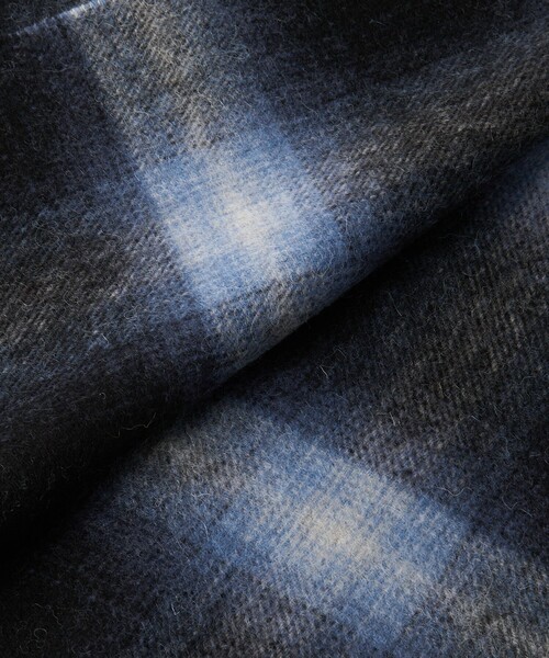 MONKEY TIME(モンキータイム)の「ウール オンブレチェック マフラー(マフラー・メンズ・ベージュ/コバルトブルー・FREE)」の8枚目の写真