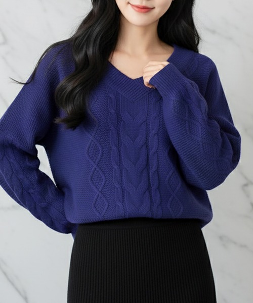 Julia Boutique（ジュリアブティック）の「選べるVネック・タートルネック ケーブルニットトップス・セーター（ニット/セーター・レディース・ブラック系1/ブラック系2/ホワイト系1/ホワイト系2/グレー系1/グレー系2/カーキ系1/カーキ系2/パープル系1/パープル系2/ブルー系1/ブルー系2/ベージュ系1/ベージュ系2/ワイン系1/ワイン系2・ONE）」の11枚目の写真