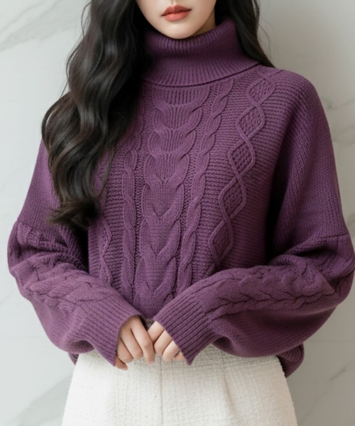 Julia Boutique（ジュリアブティック）の「選べるVネック・タートルネック ケーブルニットトップス・セーター（ニット/セーター・レディース・ブラック系1/ブラック系2/ホワイト系1/ホワイト系2/グレー系1/グレー系2/カーキ系1/カーキ系2/パープル系1/パープル系2/ブルー系1/ブルー系2/ベージュ系1/ベージュ系2/ワイン系1/ワイン系2・ONE）」の14枚目の写真