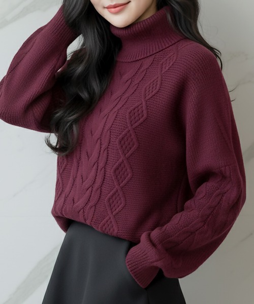 Julia Boutique（ジュリアブティック）の「選べるVネック・タートルネック ケーブルニットトップス・セーター（ニット/セーター・レディース・ブラック系1/ブラック系2/ホワイト系1/ホワイト系2/グレー系1/グレー系2/カーキ系1/カーキ系2/パープル系1/パープル系2/ブルー系1/ブルー系2/ベージュ系1/ベージュ系2/ワイン系1/ワイン系2・ONE）」の16枚目の写真