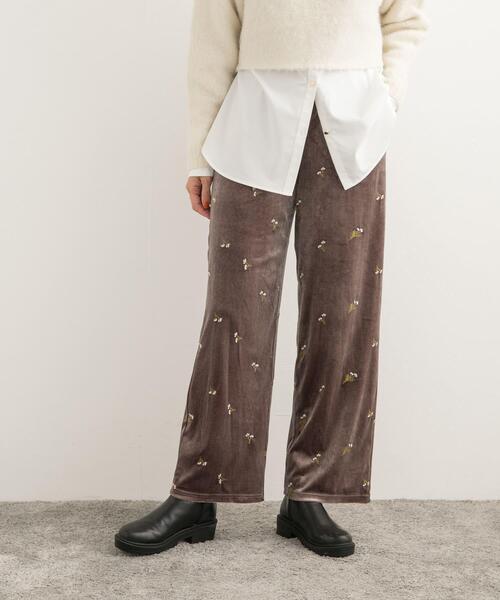 URBAN RESEARCH DOORS（アーバンリサーチドアーズ）の「刺繍ベロアイージーパンツ（その他パンツ・レディース・ブラウン/ブラック・MEDIUM）」の3枚目の写真