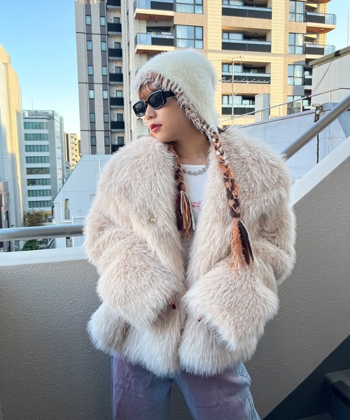 VIBGYOR（ヴィブジョー）の「OT フェイクファージャケット(se)（その他アウター・レディース・ブラック/ホワイト/ベージュ・FREE）」の3枚目の写真