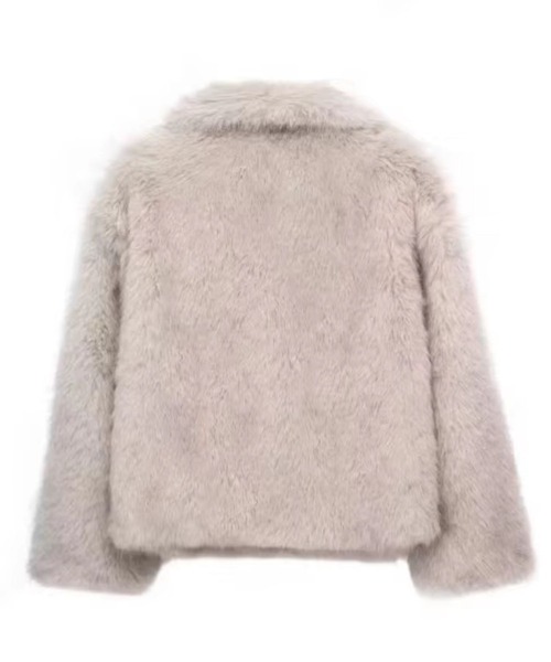 VIBGYOR（ヴィブジョー）の「OT フェイクファージャケット(se)（その他アウター・レディース・ブラック/ホワイト/ベージュ・FREE）」の4枚目の写真