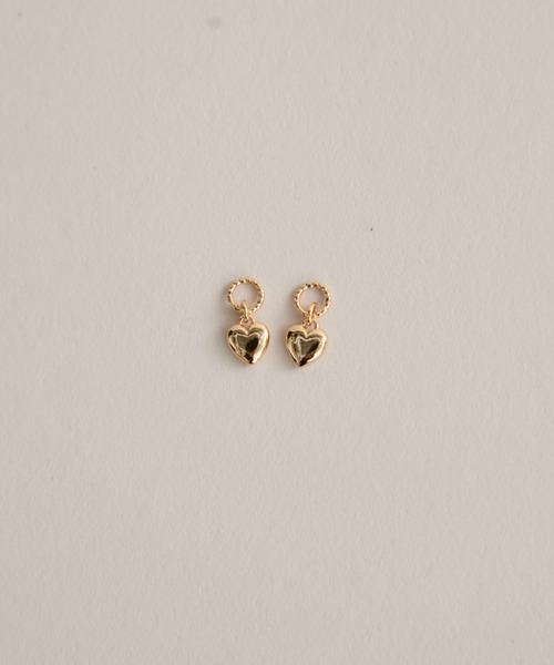 FUULLY STUDIO(フーリィーステューディオ)の「ミニハートチャーム/2個セット(チャーム・レディース・シルバー/ゴールド・FREE)」の2枚目の写真