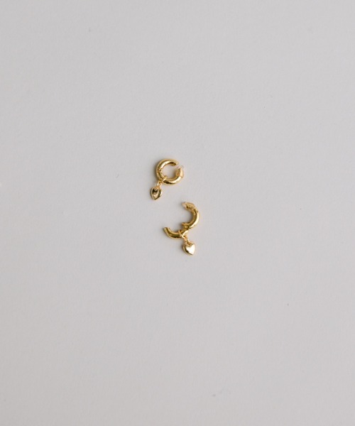 FUULLY STUDIO(フーリィーステューディオ)の「ミニハートチャーム/2個セット(チャーム・レディース・シルバー/ゴールド・FREE)」の8枚目の写真