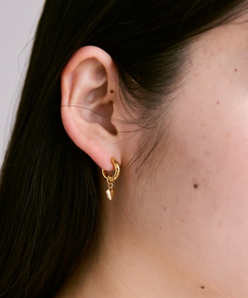 FUULLY STUDIO(フーリィーステューディオ)の「ミニハートチャーム/2個セット(チャーム・レディース・シルバー/ゴールド・FREE)」の5枚目の写真