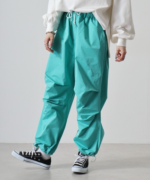 FUNALIVE(ファンアライブ)の「T/TWILL Extra thick color snow pants / 極太カラースノーパンツ unisex(その他パンツ・メンズ・ブラック/オレンジ/ロイヤルブルー/ライトグリーン・M/L)」の1枚目の写真