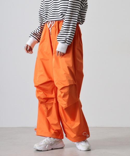 FUNALIVE(ファンアライブ)の「T/TWILL Extra thick color snow pants / 極太カラースノーパンツ unisex(その他パンツ・メンズ・ブラック/オレンジ/ロイヤルブルー/ライトグリーン・M/L)」の17枚目の写真