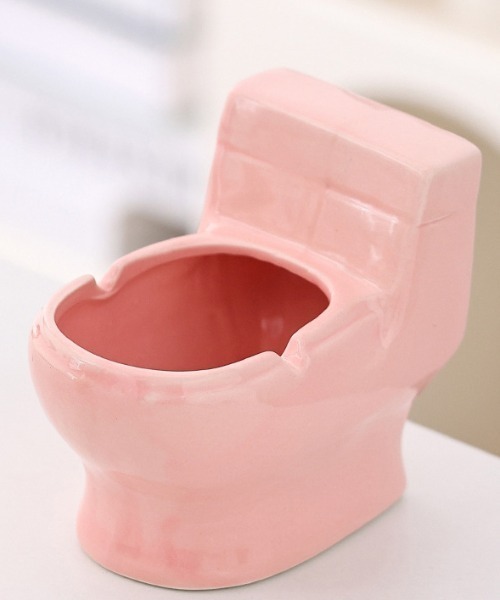 MGV（エムジーヴィー）の「トイレットアッシュトレイ（アッシュトレイ/ライター・メンズ・ブラック/グレー/パープル/ピンク/ホワイト/ブルー・FREE）」の6枚目の写真