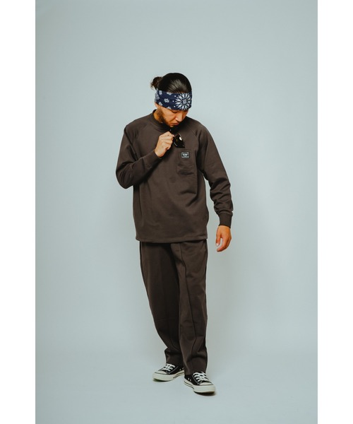 BIG MIKE(ビッグマイク)の「BIG MIKE ビッグマイク / セットアップ対応 サングラス 3ポケット ヘビーウエイト裏毛クルーネックスウェット //// 102618008 102518008(スウェット・メンズ・アッシュ/ブラック/グレイッシュベージュ/スミクロ・MEDIUM/LARGE/X-LARGE)」の21枚目の写真