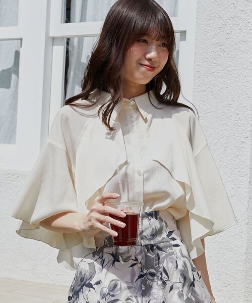 MAJESTIC LEGON（マジェスティックレゴン）の「シアーケープブラウス（シャツ/ブラウス・レディース・グレー/A/ブラック/アイボリー/グレー系その他/ホワイト系その他/ブラック系その他/グレー系その他2/ブラック系その他2・MEDIUM）」の19枚目の写真