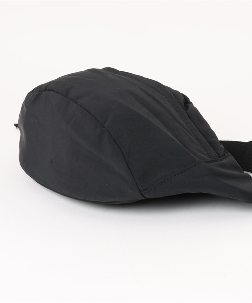 Bou Jeloud（ブージュルード）の「ナイロンZIPバッグ（ボディバッグ/ウエストポーチ・レディース・ベージュ/ブラック・FREE）」の18枚目の写真