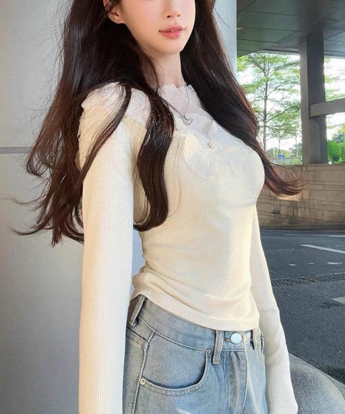 Miniministore(ミニミニストア)の「花柄装飾 長袖 リブトップス 韓国風(Tシャツ/カットソー・レディース・ブラック/アイボリー・FREE)」の11枚目の写真
