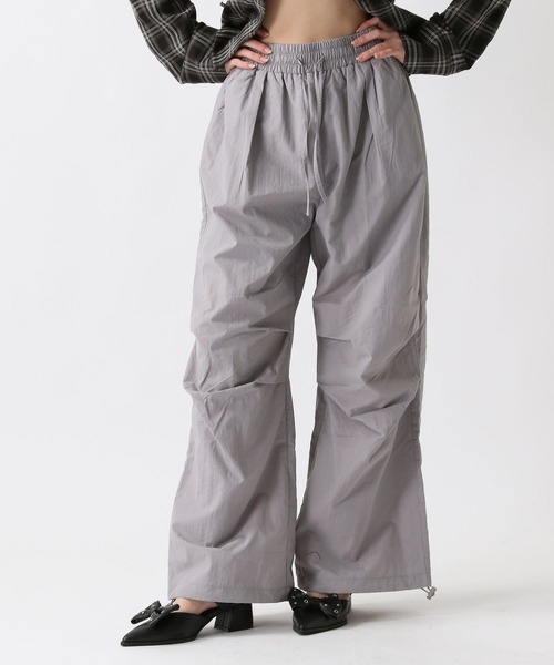 FOREVER 21(フォーエバー トゥエンティーワン)の「【2025SS】ナイロンニータックパンツ(その他パンツ・レディース・グレー/レオパード/ブラック・FREE)」の3枚目の写真