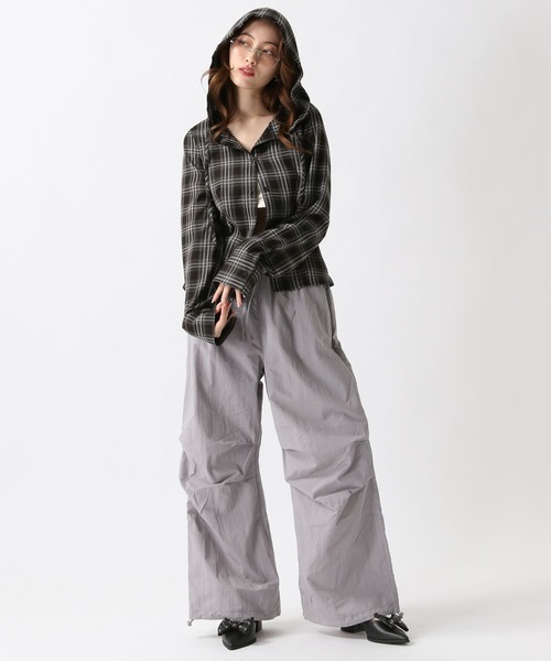 FOREVER 21(フォーエバー トゥエンティーワン)の「【2025SS】ナイロンニータックパンツ(その他パンツ・レディース・グレー/レオパード/ブラック・FREE)」の15枚目の写真