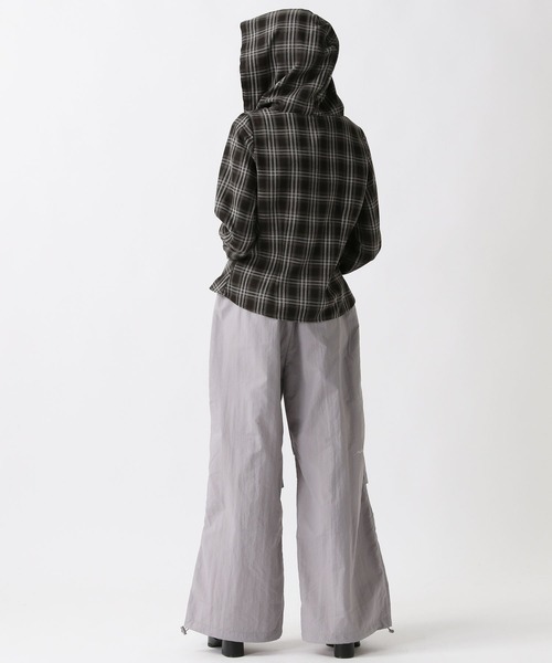 FOREVER 21(フォーエバー トゥエンティーワン)の「【2025SS】ナイロンニータックパンツ(その他パンツ・レディース・グレー/レオパード/ブラック・FREE)」の17枚目の写真