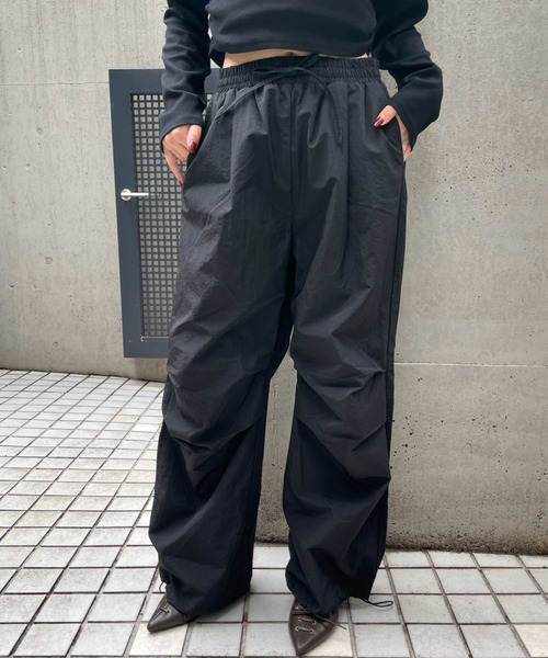 FOREVER 21(フォーエバー トゥエンティーワン)の「【2025SS】ナイロンニータックパンツ(その他パンツ・レディース・グレー/レオパード/ブラック・FREE)」の7枚目の写真