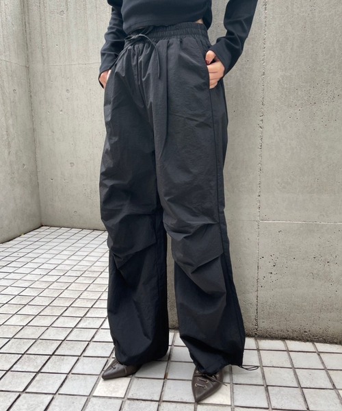 FOREVER 21(フォーエバー トゥエンティーワン)の「【2025SS】ナイロンニータックパンツ(その他パンツ・レディース・グレー/レオパード/ブラック・FREE)」の6枚目の写真