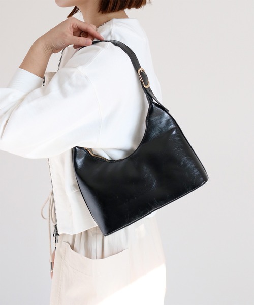 cepo（セポ）の「フェイクレザーワンハンドルショルダーバッグ（ショルダーバッグ・レディース・ブラック/キャメル/カーキ・FREE）」の6枚目の写真