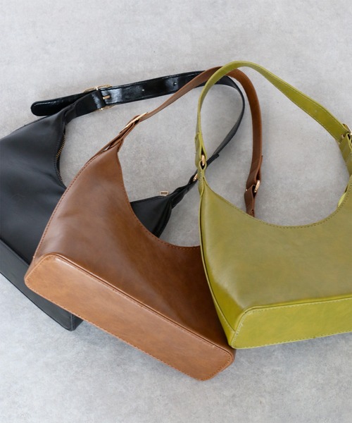 cepo（セポ）の「フェイクレザーワンハンドルショルダーバッグ（ショルダーバッグ・レディース・ブラック/キャメル/カーキ・FREE）」の5枚目の写真