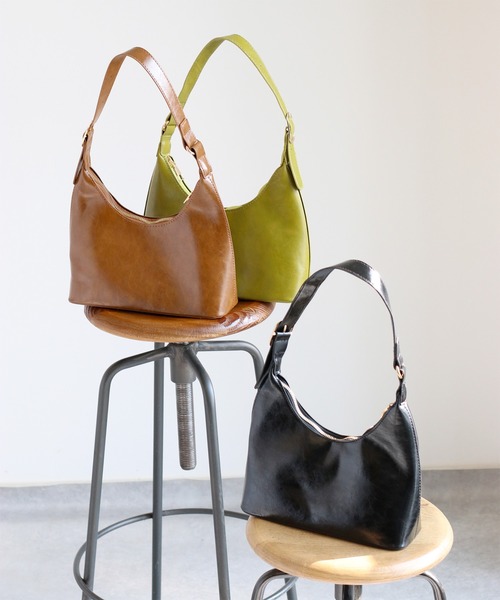 cepo（セポ）の「フェイクレザーワンハンドルショルダーバッグ（ショルダーバッグ・レディース・ブラック/キャメル/カーキ・FREE）」の4枚目の写真