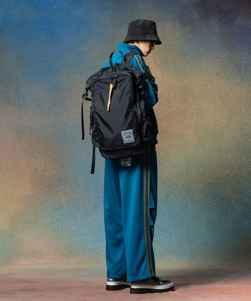 glamb（グラム）の「TIME TRAVELER LSS Backpack (GEAR 014) / タイムトラベラーエルエスエスバックパック（バックパック/リュック・メンズ・グレー/ブラック・FREE）」の11枚目の写真