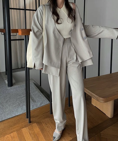 WILLFULLY(ウィルフリー)の「double hem flutter no collar JK(ノーカラージャケット・レディース・ライトグレー系/チャコール/サンドベージュ・FREE)」の5枚目の写真