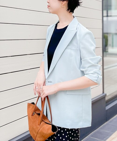 NOLLEY’S Sophi（ノーリーズソフィ）の「《セットアップ対応》ウォッシャブルライトドライシャンブレージャケット（テーラードジャケット・レディース・ライトグレー/サックスブルー/ネイビー・34/36/38）」の3枚目の写真