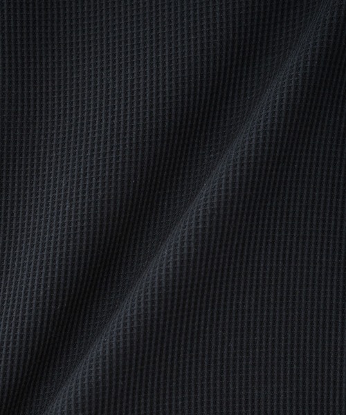 epnok（エプノック）の「ワッフルヘンリーネックTee（Tシャツ/カットソー・メンズ・グレー/ブラック・SMALL/MEDIUM/LARGE）」の5枚目の写真