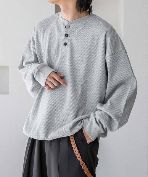 epnok（エプノック）の「ワッフルヘンリーネックTee（Tシャツ/カットソー・メンズ・グレー/ブラック・SMALL/MEDIUM/LARGE）」の6枚目の写真