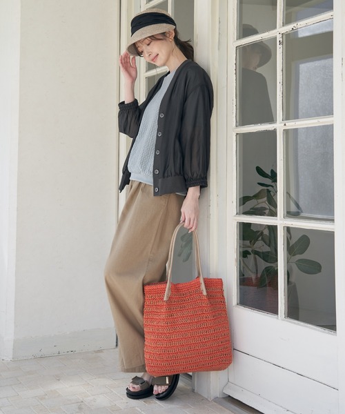 ikka（イッカ）の「【雑誌InRed6月号掲載】シアーカーデブルゾン（ブルゾン・レディース・ダークベージュ/チャコールグレー・M/L/S）」の4枚目の写真