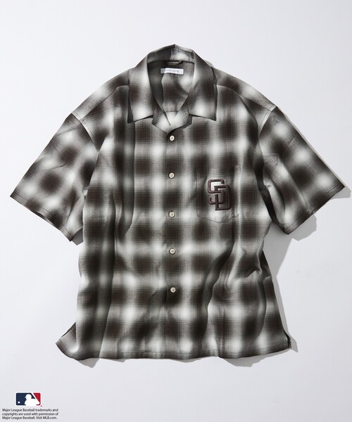 MLB（メジャーリーグベースボール）の「FREAK’S STORE/フリークスストア MLB ショートスリーブ チェックシャツ（シャツ/ブラウス・メンズ・ブラウン/ブラック/グレー・LARGE/MEDIUM）」の10枚目の写真