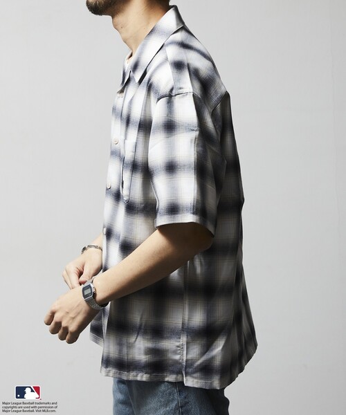 MLB（メジャーリーグベースボール）の「FREAK’S STORE/フリークスストア MLB ショートスリーブ チェックシャツ（シャツ/ブラウス・メンズ・ブラウン/ブラック/グレー・LARGE/MEDIUM）」の20枚目の写真