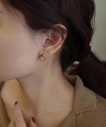 オープンスクエアピアス