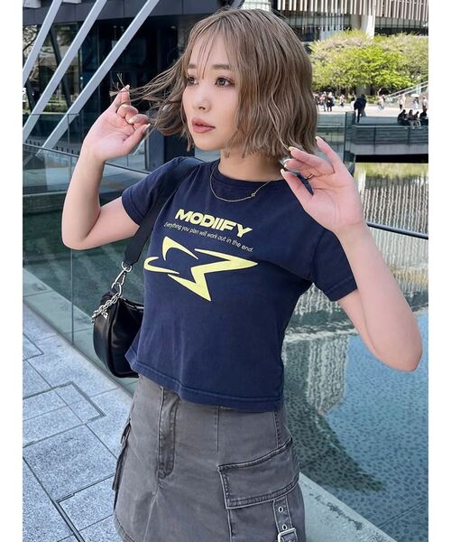 MURUA（ムルーア）の「シャープモチーフクロップドTシャツ（Tシャツ/カットソー・レディース・ホワイト/イエロー/ネイビー/ブラック/ブルー・FREE）」の13枚目の写真