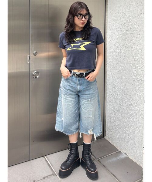 MURUA（ムルーア）の「シャープモチーフクロップドTシャツ（Tシャツ/カットソー・レディース・ホワイト/イエロー/ネイビー/ブラック/ブルー・FREE）」の17枚目の写真