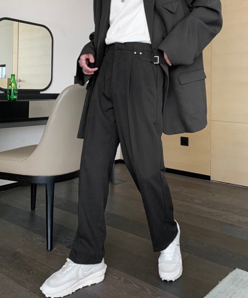 CERCA（チェルカ）の「【NOWLE】サイドベルト シングルタック セミワイド スラックス（スラックス・メンズ・ホワイト/ベージュ/ブラック・MEDIUM/SMALL/LARGE）」の8枚目の写真