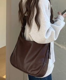 ショルダーバッグ 斜めがけ 大容量バッグ