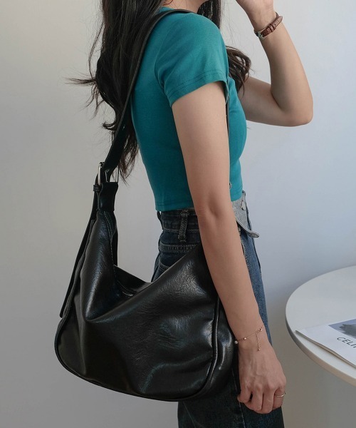 Miniministore（ミニミニストア）の「ショルダーバッグ 斜めがけ 大容量バッグ（ショルダーバッグ・レディース・ブラウン/ブラック・FREE）」の4枚目の写真