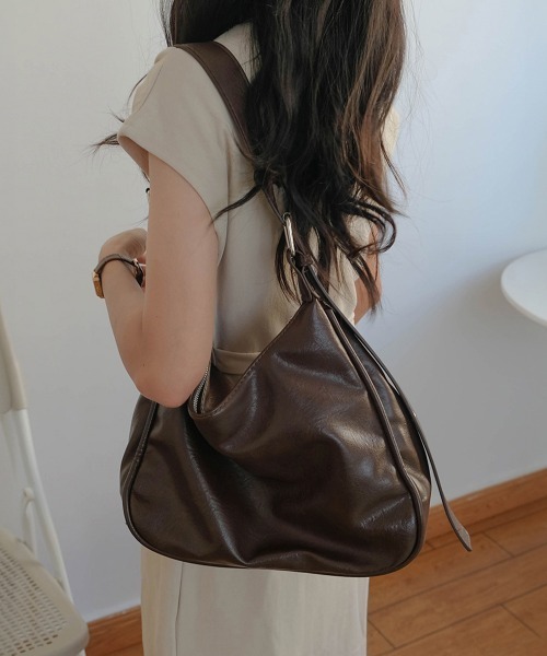 Miniministore（ミニミニストア）の「ショルダーバッグ 斜めがけ 大容量バッグ（ショルダーバッグ・レディース・ブラウン/ブラック・FREE）」の9枚目の写真
