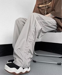 MGV（エムジーヴィー）の「サイドラインナイロンパンツ（その他パンツ）」