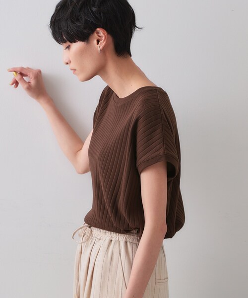 OPAQUE.CLIP(オペークドットクリップ)の「◆ワイドリブフレンチTシャツ【洗濯機洗い可】(Tシャツ/カットソー・レディース・ダークブラウン/ホワイト/ベビーピンク・40/38/42)」の8枚目の写真