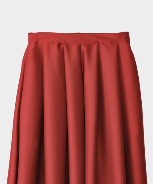 CINOH（チノ）の「SATIN FLARE SKIRT（スカート・レディース・レッド/ライトグレー/ブラック・38/36）」の5枚目の写真