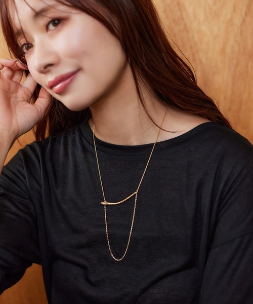 mysty woman（ミスティウーマン）の「メタルバーネックレス  495878（ネックレス・レディース・シルバー/ゴールド・FREE）」の2枚目の写真