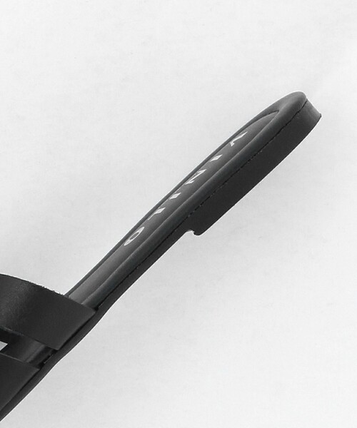 EMMEL REFINES(エメルリファインズ)の「<VINILO>メタルクロス フラットサンダル< Select by EMMEL REFINES >(サンダル・レディース・ブラック/ブラウン系・38/37/36/35)」の13枚目の写真